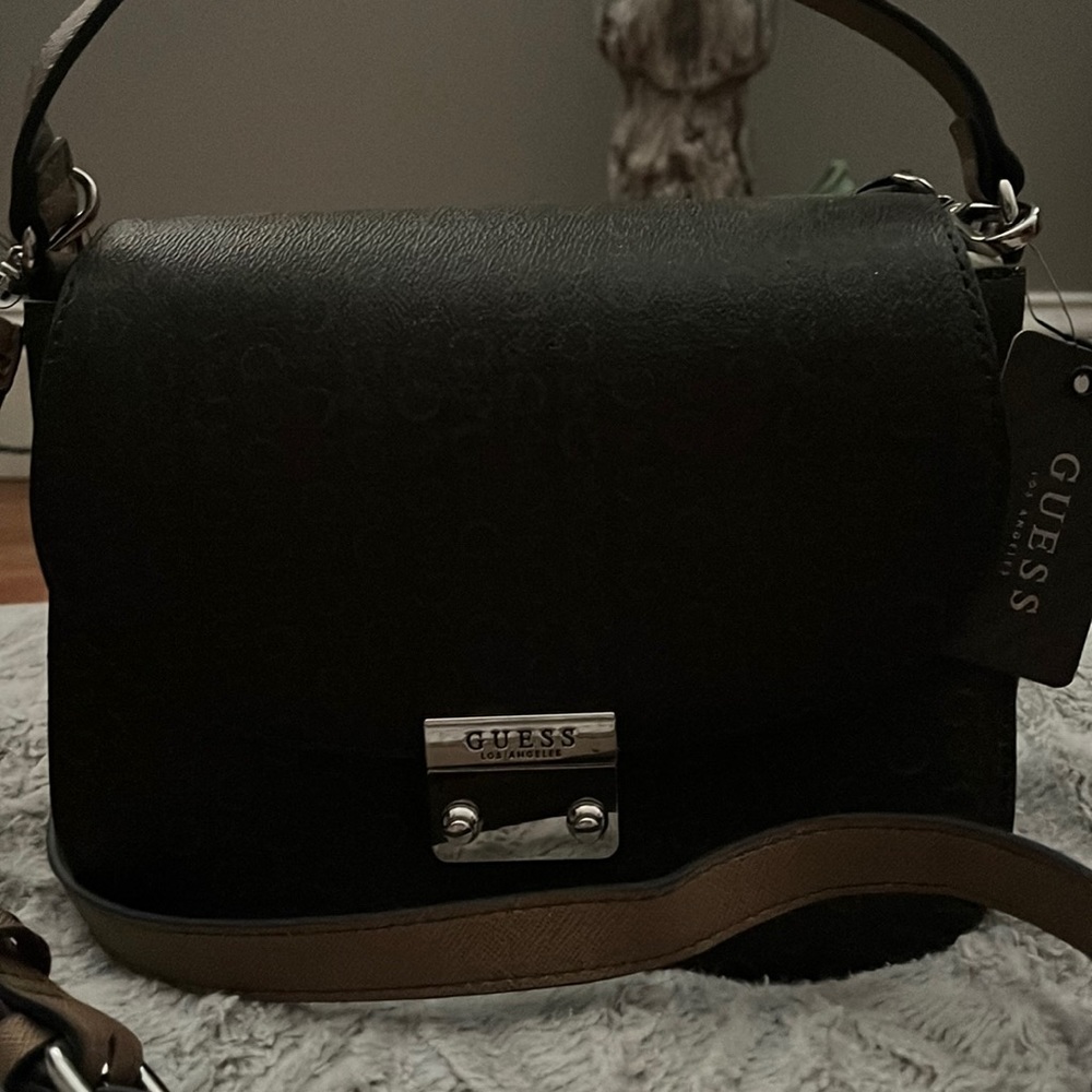 Beautiful handbag brand new.
